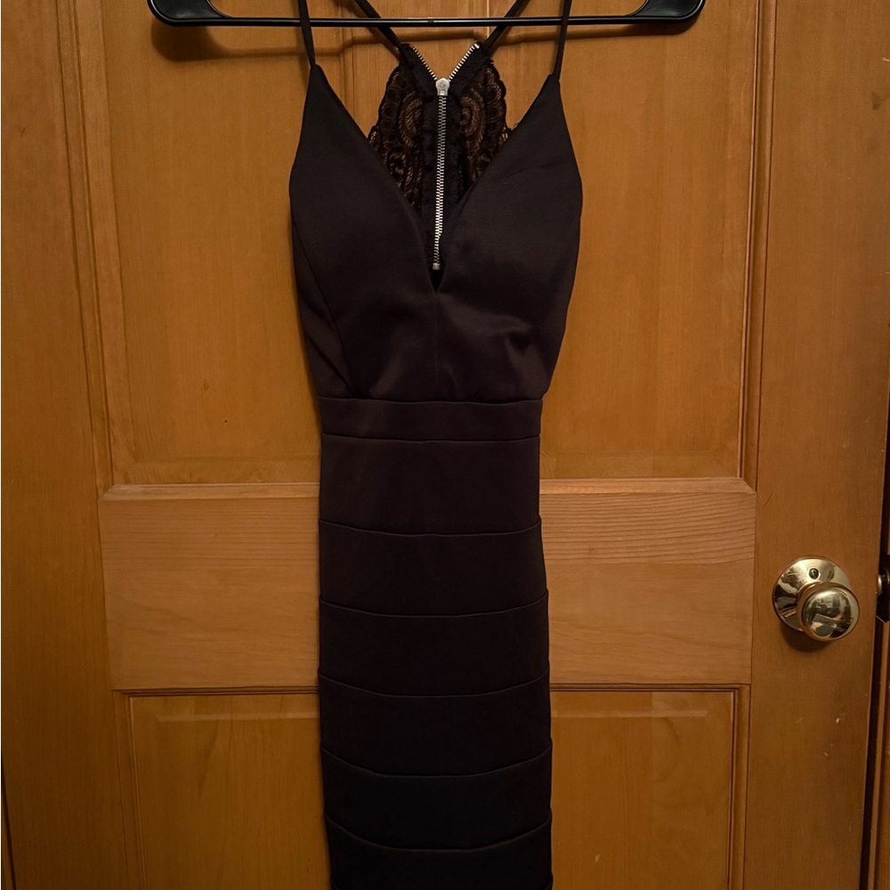 Emerald Sundae Black Backless Dress with Lace Accent